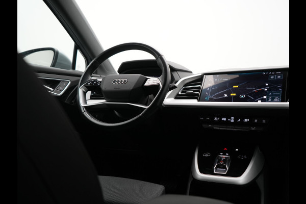 Audi Q4 e-tron 40 Advanced edition 77 kWh 204pk Dealer O.H | Trekhaak Af Fabriek | Adaptive Cruise | Camera | Sportstoelen | Stuur Verwarmd | Navigatie | DAB | Virtual Cockpit | 19"L.M |