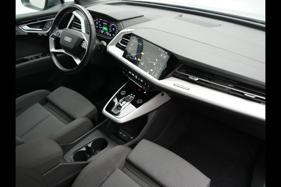 Audi Q4 e-tron 40 Advanced edition 77 kWh 204pk Dealer O.H | Trekhaak Af Fabriek | Adaptive Cruise | Camera | Sportstoelen | Stuur Verwarmd | Navigatie | DAB | Virtual Cockpit | 19"L.M |