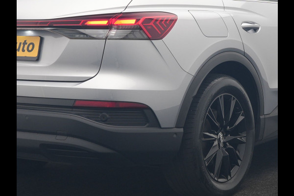 Audi Q4 e-tron 40 Advanced edition 77 kWh 204pk Dealer O.H | Trekhaak Af Fabriek | Adaptive Cruise | Camera | Sportstoelen | Stuur Verwarmd | Navigatie | DAB | Virtual Cockpit | 19"L.M |