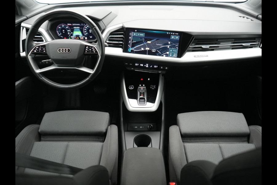 Audi Q4 e-tron 40 Advanced edition 77 kWh 204pk Dealer O.H | Trekhaak Af Fabriek | Adaptive Cruise | Camera | Sportstoelen | Stuur Verwarmd | Navigatie | DAB | Virtual Cockpit | 19"L.M |