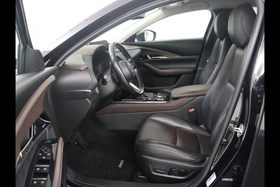 Mazda CX-30 2.0 e-SkyActiv-X M Hybrid Luxury | Leder | Stuur/stoel verwarming | Adaptive cruise | Head-up | 360 camera | Park assist | BOSE sound | Carplay | Elektrische achterklep