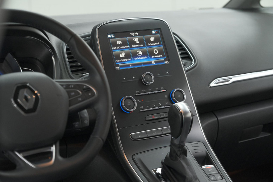 Renault Scénic TCe 140 EDC Limited | Camera | Stoelverwarming | Navigatie | Apple Carplay
