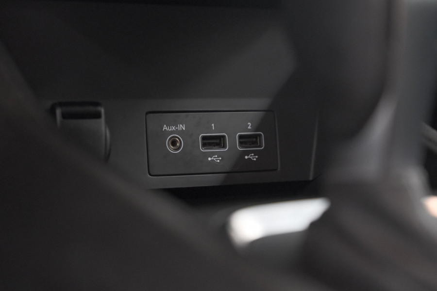 Renault Captur 1.6 E-Tech full hybrid 145 techno | Camera | Parkeersensoren | Apple Carplay