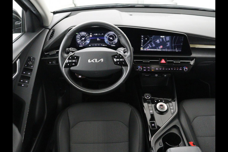 Kia Niro EV DynamicLine 64.8 kWh | Adaptive cruise | SOH 96,9% | Half leder | Carplay | Full LED | Keyless | Sfeerverlichting | File Assistent | Camera | Navigatie | Parkeerhulp | Climate control