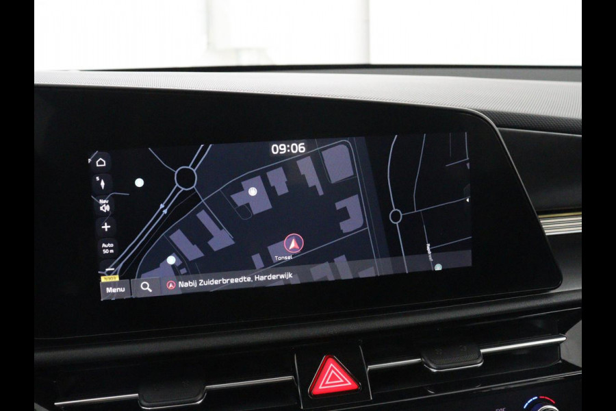 Kia Niro EV DynamicLine 64.8 kWh | Adaptive cruise | SOH 96,9% | Half leder | Carplay | Full LED | Keyless | Sfeerverlichting | File Assistent | Camera | Navigatie | Parkeerhulp | Climate control