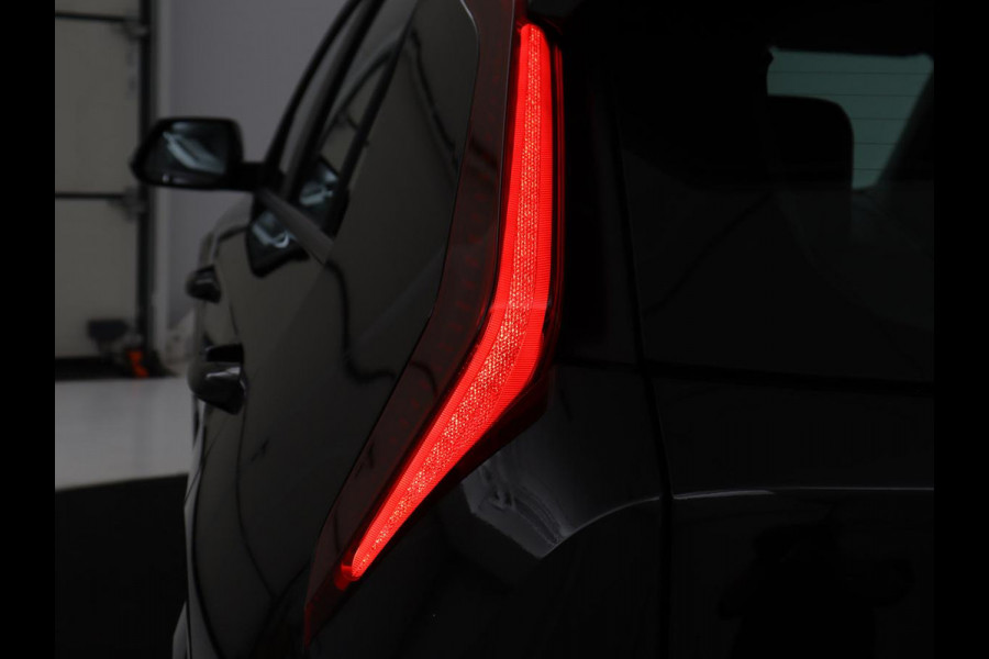 Kia Niro EV DynamicLine 64.8 kWh | Adaptive cruise | SOH 96,9% | Half leder | Carplay | Full LED | Keyless | Sfeerverlichting | File Assistent | Camera | Navigatie | Parkeerhulp | Climate control
