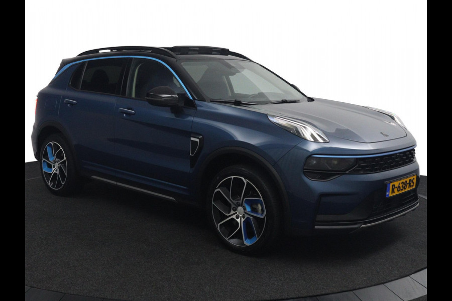 Lynk & Co 01 1.5*PLUG-IN*NAVI*PANO*CAM*ACC*CARPLAY*ECC*LED*