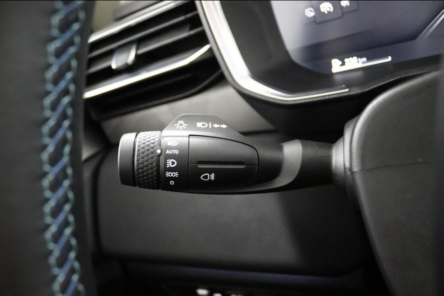 Lynk & Co 01 1.5*PLUG-IN*NAVI*PANO*CAM*ACC*CARPLAY*ECC*LED*