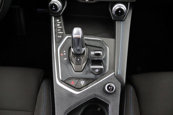 Lynk & Co 01 1.5*PLUG-IN*NAVI*PANO*CAM*ACC*CARPLAY*ECC*LED*