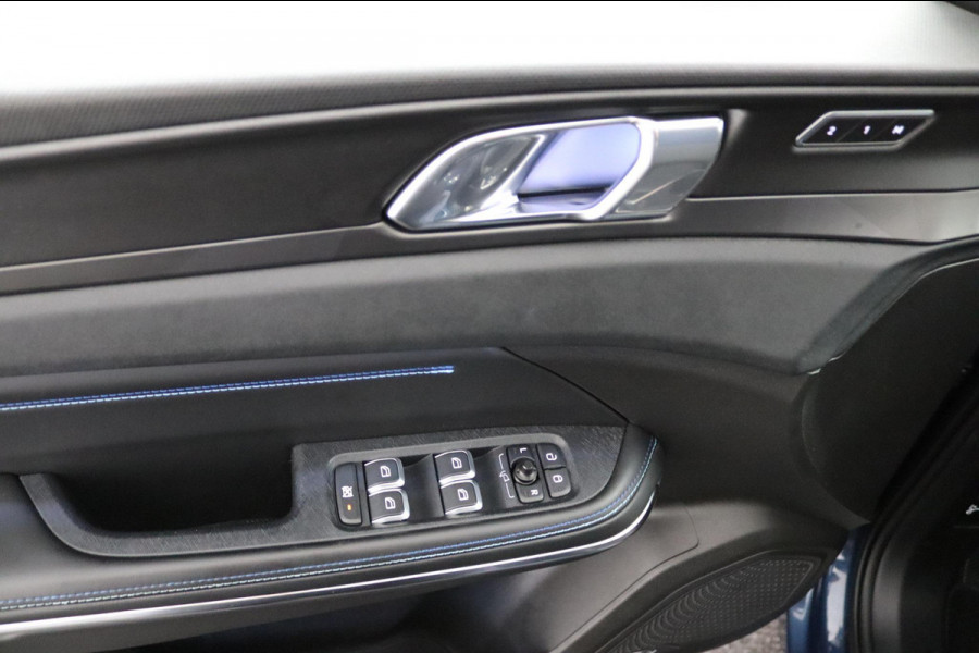 Lynk & Co 01 1.5*PLUG-IN*NAVI*PANO*CAM*ACC*CARPLAY*ECC*LED*
