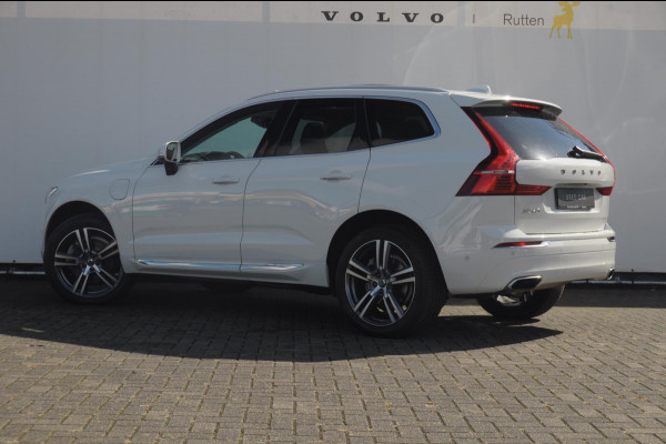Volvo XC60 T8 390PK Automaat Recharge T8 AWD Inscription / Panoramadak / Leder Dashboard / Luchtvering / Elektrische stoel met geheugen / BLIS / Adaptieve cruise control