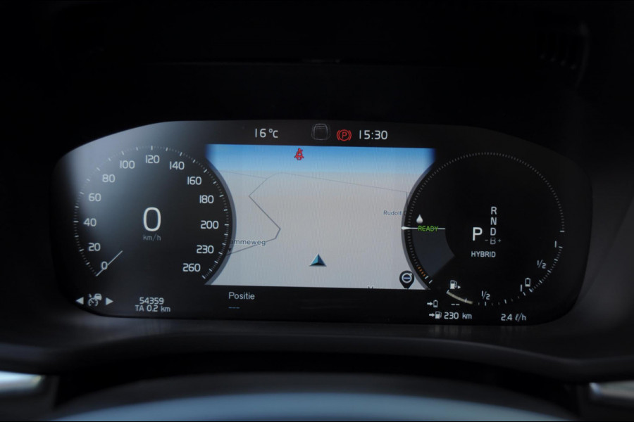 Volvo XC60 T8 390PK Automaat Recharge T8 AWD Inscription / Panoramadak / Leder Dashboard / Luchtvering / Elektrische stoel met geheugen / BLIS / Adaptieve cruise control