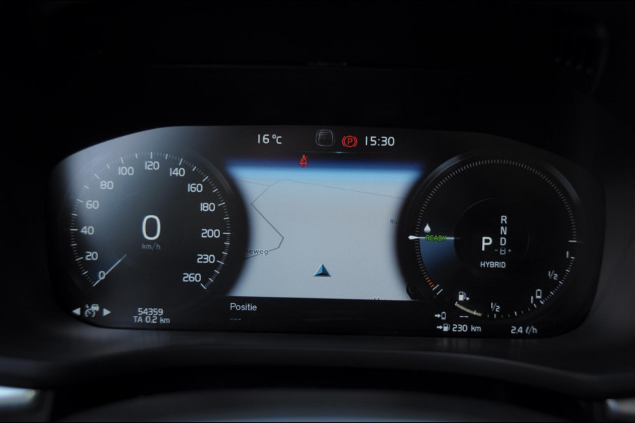 Volvo XC60 T8 390PK Automaat Recharge T8 AWD Inscription / Panoramadak / Leder Dashboard / Luchtvering / Elektrische stoel met geheugen / BLIS / Adaptieve cruise control