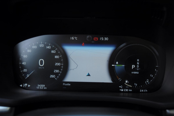 Volvo XC60 T8 390PK Automaat Recharge T8 AWD Inscription / Panoramadak / Leder Dashboard / Luchtvering / Elektrische stoel met geheugen / BLIS / Adaptieve cruise control