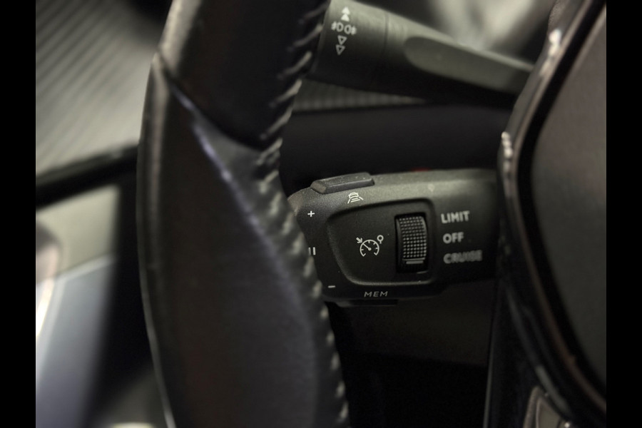 Peugeot e-2008 EV Allure 50 kWh |NAP | Navi | Camera | Keyless | DAB+ | Climate Control | Cruise Control