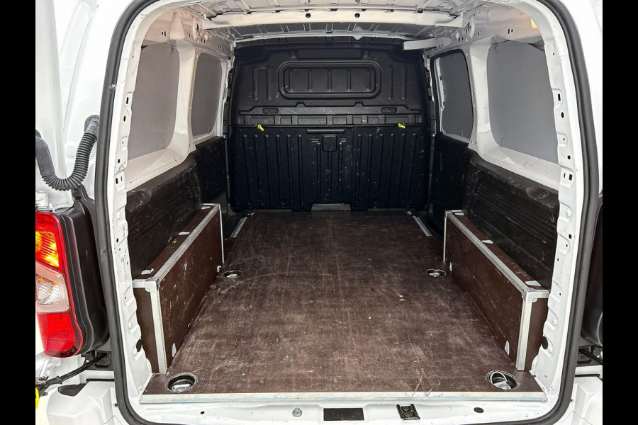 Opel Combo 1.5 BlueHDi 130pk L2 Automaat Apple Carplay/ Android Auto Navigatie Trekhaak Airco Camera Cruise Control Parkeersensoren V+A DAB