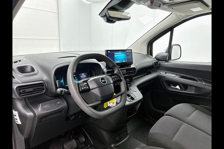 Opel Combo 1.5 BlueHDi 130pk L2 Automaat Apple Carplay/ Android Auto Navigatie Trekhaak Airco Camera Cruise Control Parkeersensoren V+A DAB