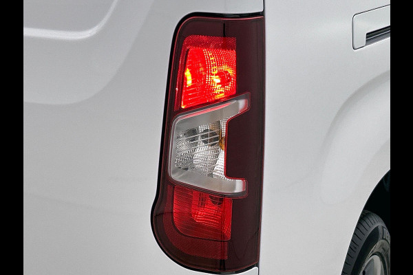 Opel Combo 1.5 BlueHDi 130pk L2 Automaat Apple Carplay/ Android Auto Navigatie Trekhaak Airco Camera Cruise Control Parkeersensoren V+A DAB