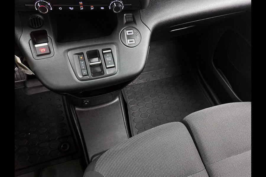 Opel Combo 1.5 BlueHDi 130pk L2 Automaat Apple Carplay/ Android Auto Navigatie Trekhaak Airco Camera Cruise Control Parkeersensoren V+A DAB