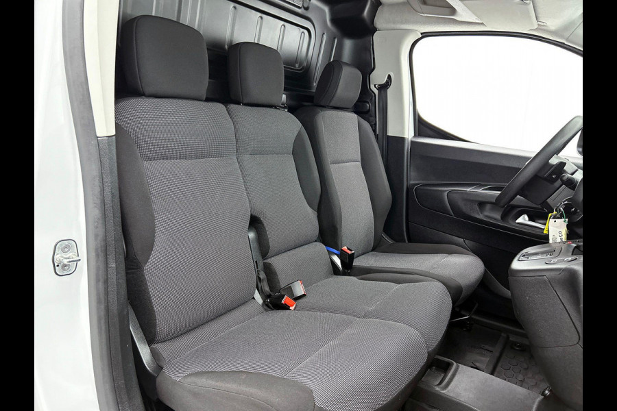 Opel Combo 1.5 BlueHDi 130pk L2 Automaat Apple Carplay/ Android Auto Navigatie Trekhaak Airco Camera Cruise Control Parkeersensoren V+A DAB