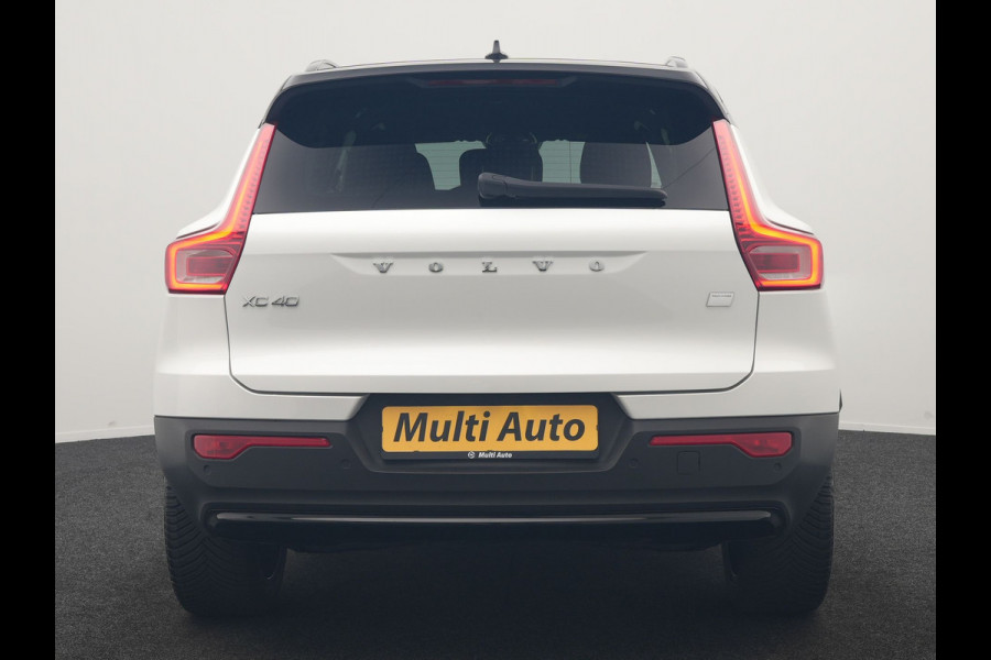 Volvo XC40 Recharge Plus 70 kWh 231pk Dealer O.H | Trekhaak Af Fabriek | Warmtepomp | Adaptive Cruise | Camera | Sportstoelen & Stuur Verwarmd | Google Assistent | Pilot Assist | Apple Carplay | Virutal Cockpit | DAB | 19"L.M