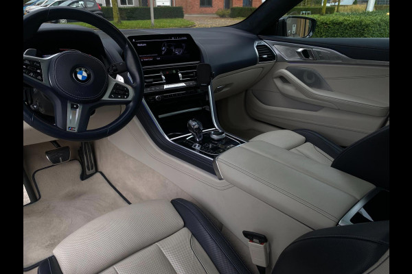 BMW 8 Serie Gran Coupé M850i xDrive High Executive M-Sport Carbon Core
