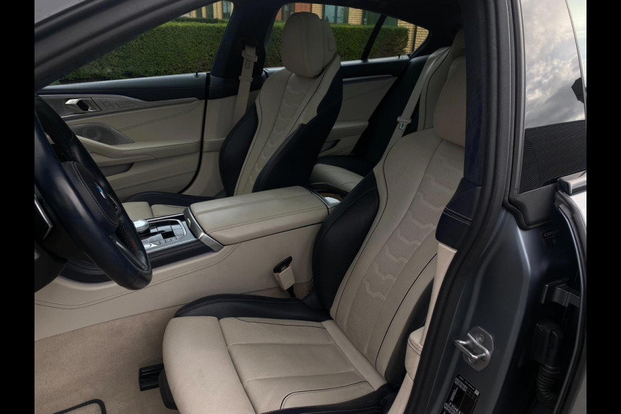 BMW 8 Serie Gran Coupé M850i xDrive High Executive M-Sport Carbon Core