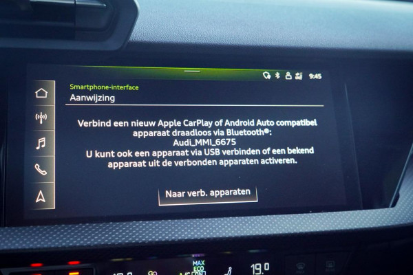 Audi RS3 Limousine 2.5 TFSI quattro / 1 van 300 / Keramisch / Pano / Kuipstoelen / B&O