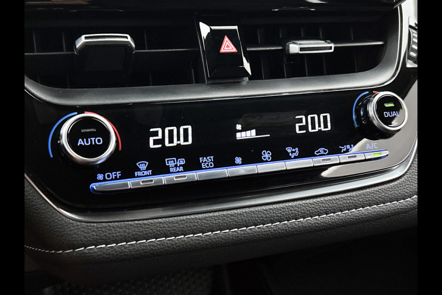 Toyota Corolla Touring Sports 1.8 Hybrid Business / Pdc+Camera / Radio multimedia / Airco-ecc. / Apk 09-2027