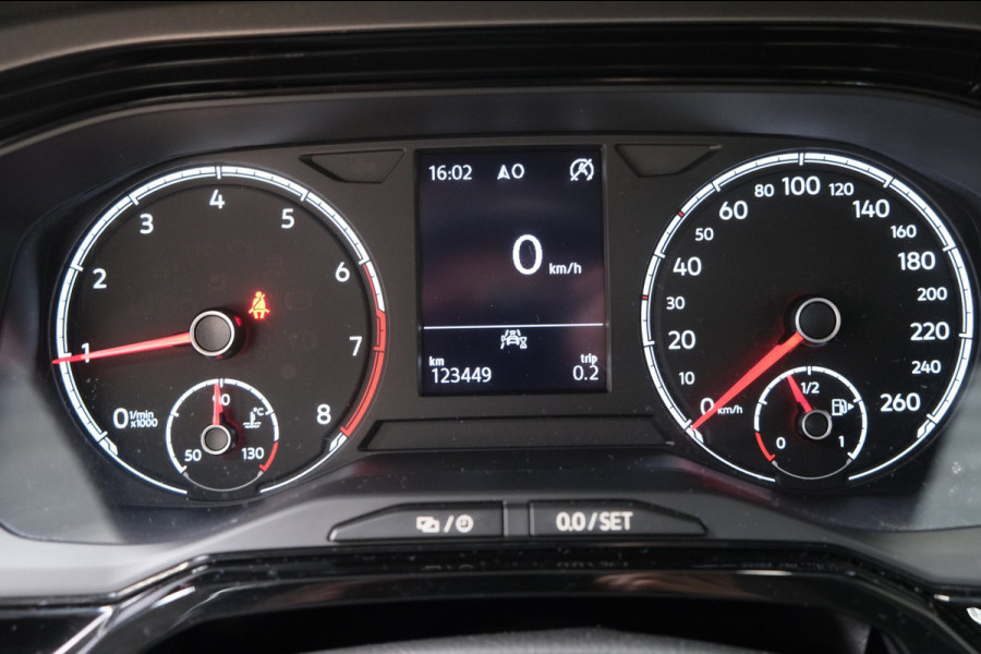 Volkswagen Polo 1.0 TSI R-Line Edition - N.A.P. Airco, Cruise, Navi, Carplay, Camera.