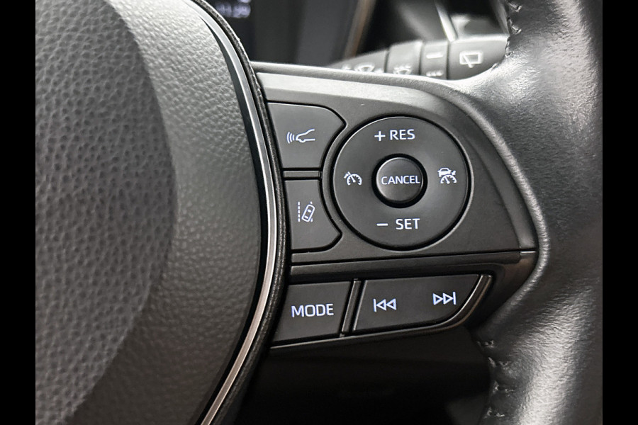 Toyota Corolla Touring Sports 1.8 Hybrid Business / Pdc+Camera / Radio multimedia / Airco-ecc. / Apk 09-2027