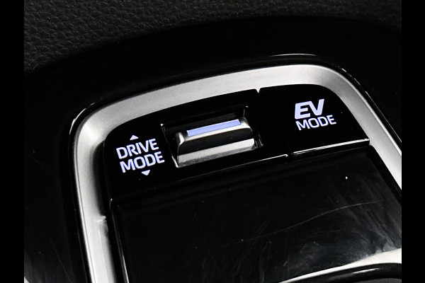 Toyota Corolla Touring Sports 1.8 Hybrid Business / Pdc+Camera / Radio multimedia / Airco-ecc. / Apk 09-2027