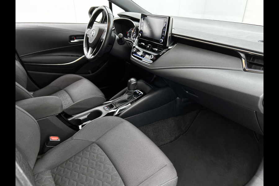 Toyota Corolla Touring Sports 1.8 Hybrid Business / Pdc+Camera / Radio multimedia / Airco-ecc. / Apk 09-2027