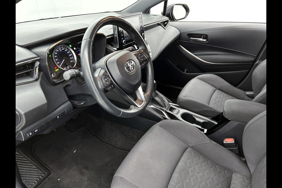 Toyota Corolla Touring Sports 1.8 Hybrid Business / Pdc+Camera / Radio multimedia / Airco-ecc. / Apk 09-2027