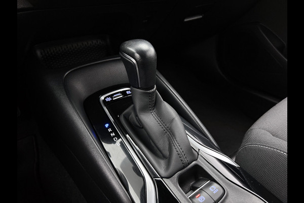 Toyota Corolla Touring Sports 1.8 Hybrid Business / Pdc+Camera / Radio multimedia / Airco-ecc. / Apk 09-2027