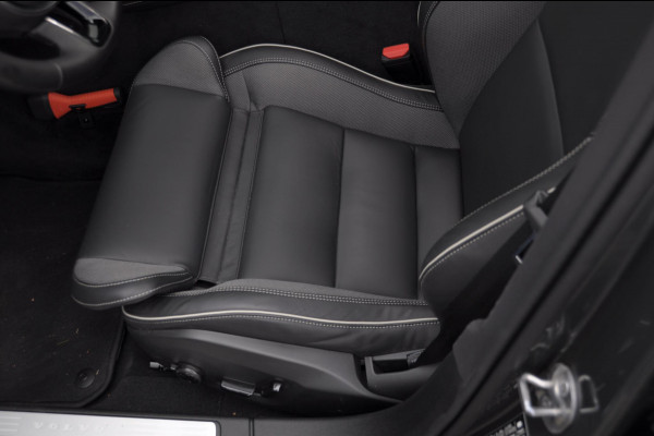 Volvo V60 T8 455PK Automaat Plug-in hybrid AWD Plus Dark