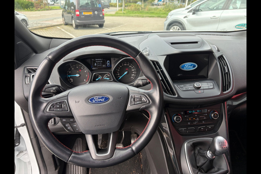 Ford Kuga 1.5 EcoBoost ST Line / trekhaak / camera