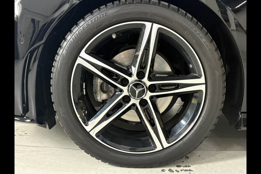 Mercedes-Benz CLA-Klasse 180 Prem+ Edition, Sfeer, Cam, AppleCP