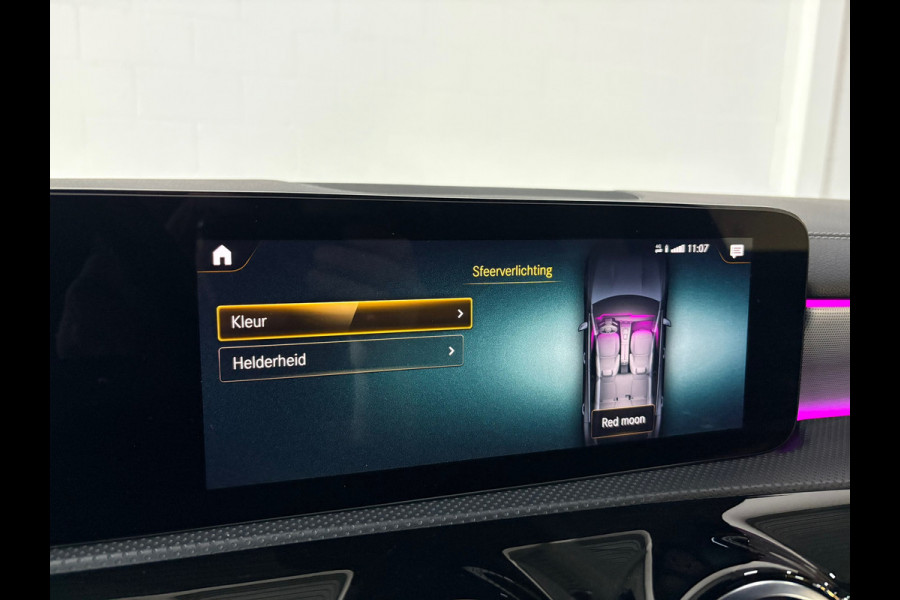 Mercedes-Benz CLA-Klasse 180 Prem+ Edition, Sfeer, Cam, AppleCP
