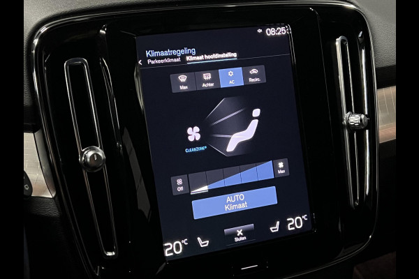 Volvo XC40 1.5 T4 Plug-in hybrid Core Bright Adapt. cruise | Stuur-/stoelverwarming | Achteruitrij camera | Dode hoek assistent | Carplay
