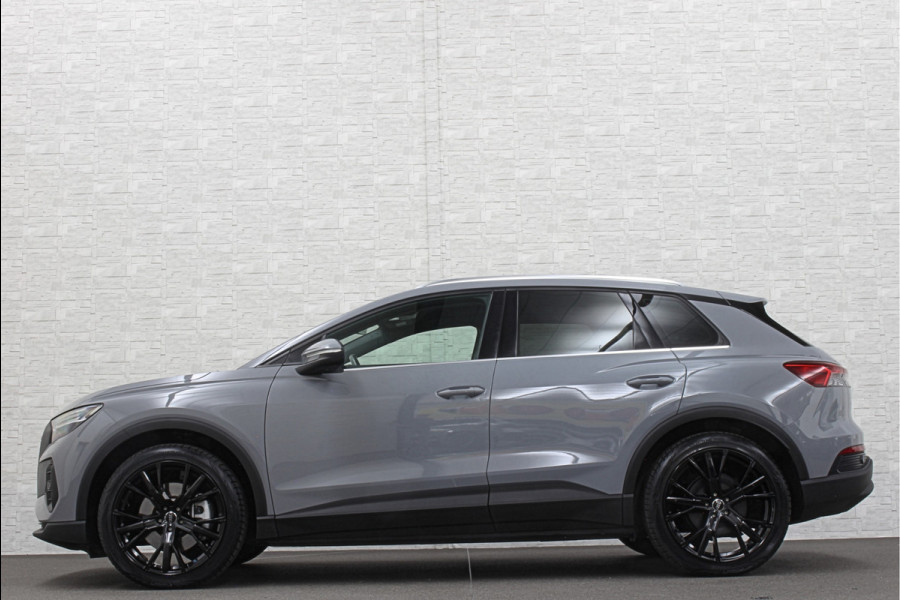 Audi Q4 e-tron 40 204pk 77 kWh | #RS-Leder | 96,7% SOH | 5x Q4 OP VOORRAAD! | ACC | Matrix-LED | Sfeerverlichting | 3 Zone Clima | Carplay | Getint Glas | Zwarte Hemelbekleding | Kieselgrau | Btw auto, 27150,= ex. | Bovag garantie. 4x Q4 op voorraad!