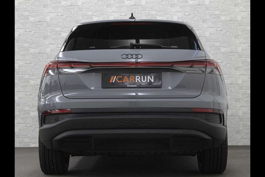 Audi Q4 e-tron 40 204pk 77 kWh | #RS-Leder | 96,7% SOH | 5x Q4 OP VOORRAAD! | ACC | Matrix-LED | Sfeerverlichting | 3 Zone Clima | Carplay | Getint Glas | Zwarte Hemelbekleding | Kieselgrau | Btw auto, 27150,= ex. | Bovag garantie. 4x Q4 op voorraad!