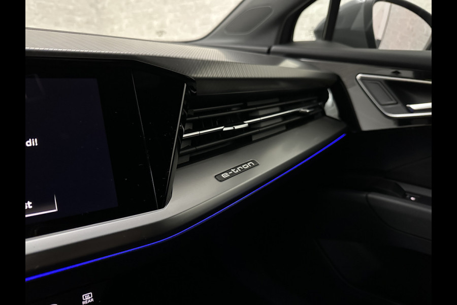 Audi Q4 e-tron 40 204pk 77 kWh | #RS-Leder | 96,7% SOH | 5x Q4 OP VOORRAAD! | ACC | Matrix-LED | Sfeerverlichting | 3 Zone Clima | Carplay | Getint Glas | Zwarte Hemelbekleding | Kieselgrau | Btw auto, 27150,= ex. | Bovag garantie. 4x Q4 op voorraad!