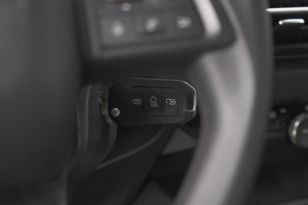 Citroën Ë-C4 Live 50 kWh | 11 KW lader | 93,1% SOH | Apple Carplay | Parkeersensoren | LED