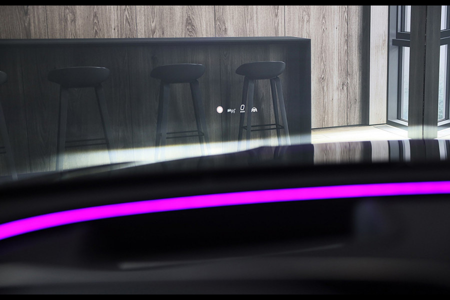 Mercedes-Benz E-Klasse 300 e AMG 53 Look / Massage / Burmester 4D / Head Up / 360 Camera / Acc / Elek Stoelen / Open Pano / 20 Inc