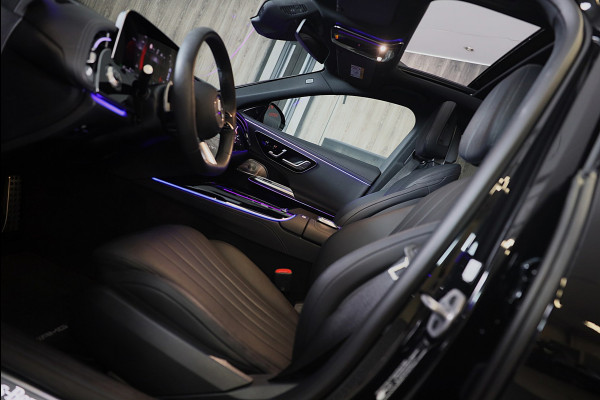 Mercedes-Benz E-Klasse 300 e AMG 53 Look / Massage / Burmester 4D / Head Up / 360 Camera / Acc / Elek Stoelen / Open Pano / 20 Inc