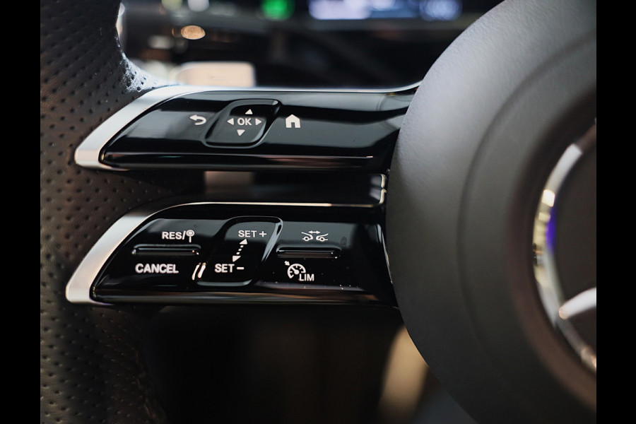 Mercedes-Benz E-Klasse 300 e AMG 53 Look / Massage / Burmester 4D / Head Up / 360 Camera / Acc / Elek Stoelen / Open Pano / 20 Inc