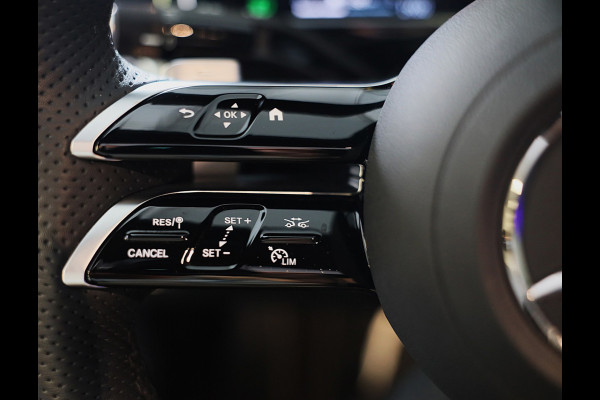 Mercedes-Benz E-Klasse 300 e AMG 53 Look / Massage / Burmester 4D / Head Up / 360 Camera / Acc / Elek Stoelen / Open Pano / 20 Inc
