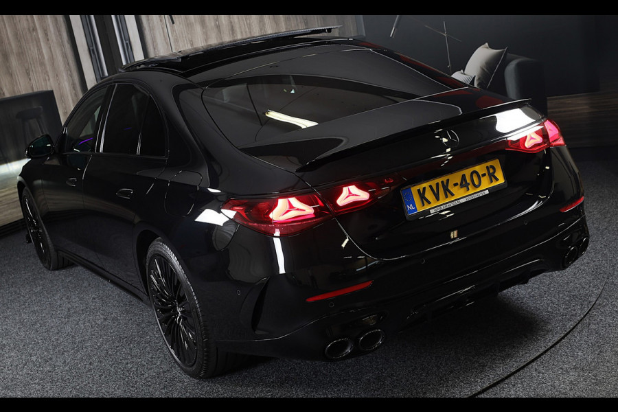 Mercedes-Benz E-Klasse 300 e AMG 53 Look / Massage / Burmester 4D / Head Up / 360 Camera / Acc / Elek Stoelen / Open Pano / 20 Inc