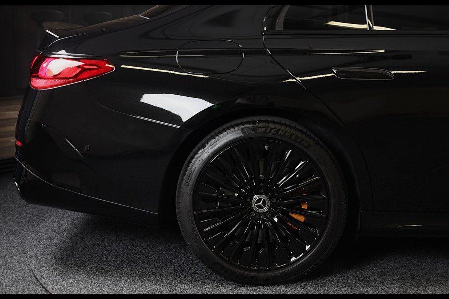 Mercedes-Benz E-Klasse 300 e AMG 53 Look / Massage / Burmester 4D / Head Up / 360 Camera / Acc / Elek Stoelen / Open Pano / 20 Inc